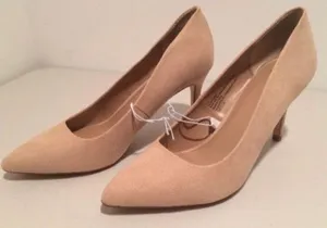 Beige Heels, Size 7 1/2 Tan thumbnail 2