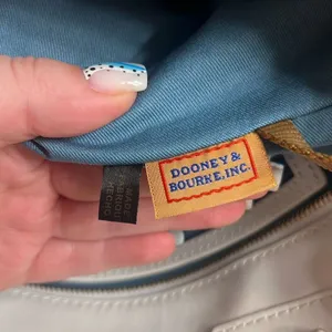 ✨Dooney & Bourke Patent Zip Tote✨ thumbnail 10