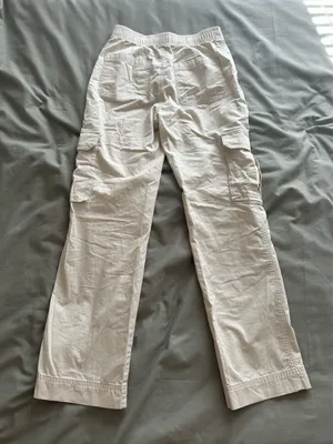 Abercrombie Women's Cream Relaxed Cargo Pants thumbnail 8