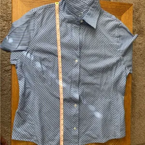 Apt 9 women’s Blue Striped collared Button Down Long Sleeves Shirt thumbnail 7