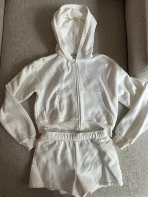 Aritzia TNA Cozy Fleece Boyfriend Sweat Set thumbnail 1