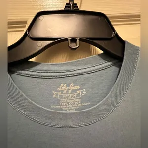 Lily Grace Tshirt. Size Medium. thumbnail 3