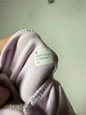 Lululemon Align Asymmetrical Bra Size 4 thumbnail 6