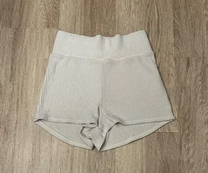 abercrombie & fitch shorts thumbnail 1