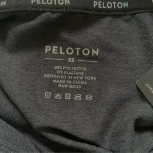 Peloton DreamBlend Half Zip Pullover Black Size XS NWT Ultra Soft Athleisure thumbnail 7