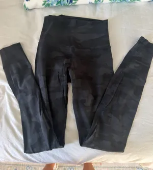 Lululemon Align 28" Camo Leggings thumbnail 1
