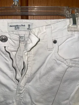 Abercrombie High-Rise Mom Jeans Curve Love thumbnail 2
