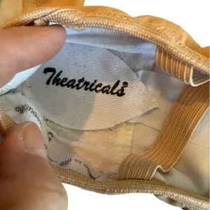 NWOT theatricals Peach dance Ballet leather Flats slippers girlhood core size 5 thumbnail 4