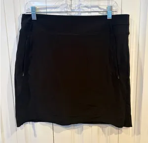 Athleta Black Brooklyn‎ Skort Size 12 thumbnail 1