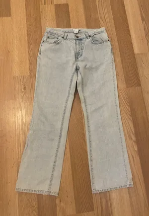 Jeans thumbnail 3