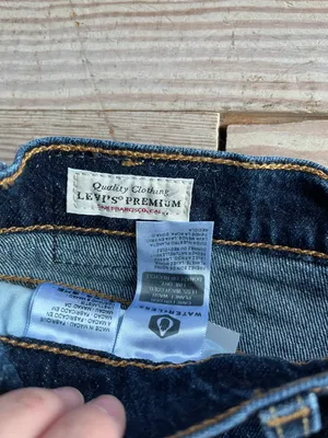 Levi's premium denim 27 W 28 L thumbnail 3