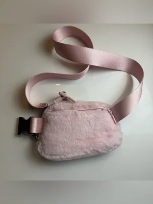 Lululemon‎ Everywhere Belt Bag 1L Plush Fleece Pink Mist Faux Fur Crossbody OS thumbnail 2