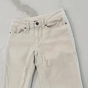 Patagonia Fitted Cropped Corduroy Pants Raw Hem Women’s 28 Bleached Stone Cotton thumbnail 3