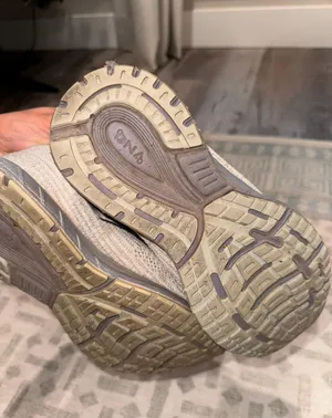 Running Shoes thumbnail 4
