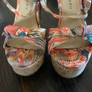 Chinese Laundry Colorful Patterned Wedge Sandals thumbnail 2