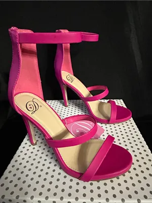 Delicious Women’s Estella Hot Pink Strappy Ankle-Heel Sandals SZ 6 BNIB thumbnail 2