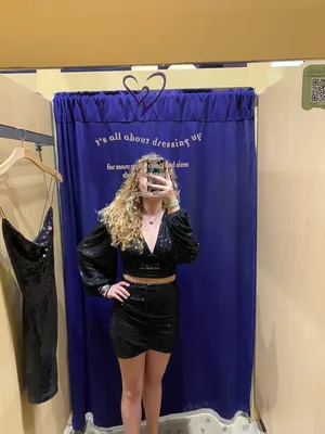 Windsor Set Two-Piece Sequin thumbnail 7