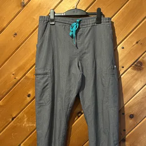 Figs High Waisted Yola Skinny Scrub Pants in graphite gray thumbnail 6