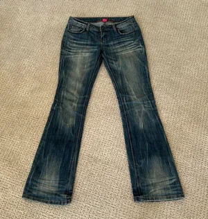 Y2K Distressed Bootcut Jeans Size 5 thumbnail 3