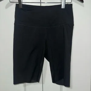 Yogalicious Lux Lightweight Soft Cut-off Biker Shorts S thumbnail 1