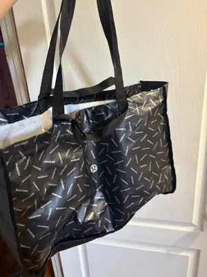 Lululemon Bag Tote Black thumbnail 2
