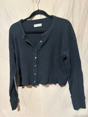 Everlane long sleeve thumbnail 1