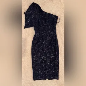 NWOT DRESS THE POPULATION Tiffany One-Shoulder Midi Lace Dress Navy S thumbnail 3
