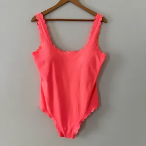 Aerie Waffle Scalloped One Piece‎ Swimsuit in a coral/neon Size XXL thumbnail 2