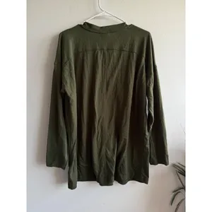Gymshark Womens Medium Olive Green Long Sleeve Oversized Training Top Seam 4110 thumbnail 3