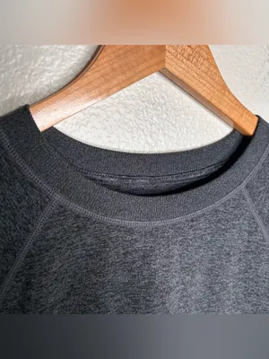 Vuori Long Sleeve Halo Crew grey thumbnail 3