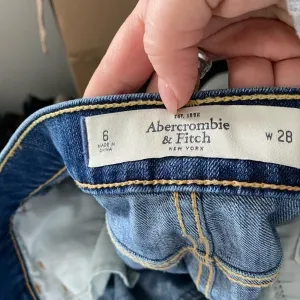 Abercrombie and‎ Fitch Raw Hem Shorts Size 6/28 thumbnail 5