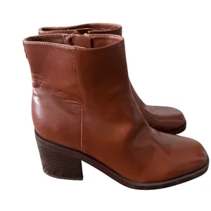 Nine West Cognac Brown Square Toe Block Heel Ankle Boots Womens 7.5M thumbnail 2