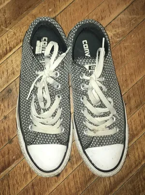 Converse/Chucks triangle low top padded sneakers thumbnail 1