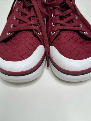 KEEN Elsa III Quilted Sneakers Merlot Star White Womens Size 8 thumbnail 4