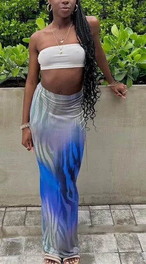 Pretty Little Thing Blue Ombré Print Maxi Skirt thumbnail 1