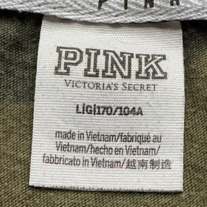 PINK Victoria's Secret Green Camo Pocket T-Shirt Womens Large Short Sleeve thumbnail 6