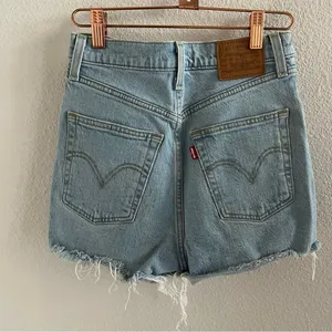 Levi's Ribcage Shorts Button Fly Distressed Fray Hem 25 thumbnail 2