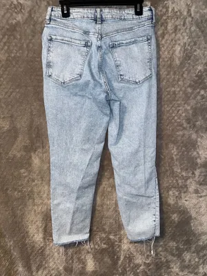 Old Navy High-Rise Straight Raw Hem Distressed Jeans Size 8 thumbnail 8
