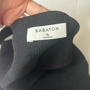 Aritzia babaton Women’s Ribbed cropped top size XL thumbnail 3