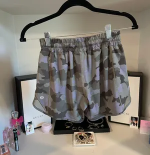 Lululemon Camo Hotty Hot Shorts thumbnail 2