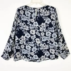 Luna Project Black & White Floral Long Sleeve Pintucked Blouse Size M thumbnail 2