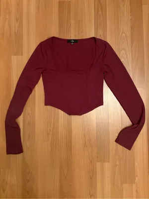Lulu’s Long Sleeve Burgundy Bustier Crop Top Size S thumbnail 3