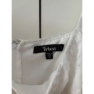 Trixxi White Puff Sleeve Eyelet Dress M thumbnail 4