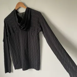 Lululemon Rest Less Hoodie Seamless Athleisure Lightweight Black Size Small thumbnail 4