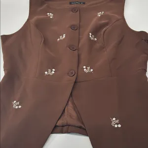 Sleeveless Brown Embroidered Button thumbnail 2