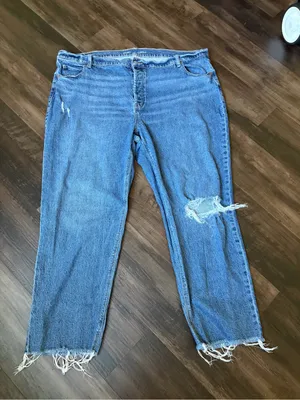 Old Navy women’s size 24 Light Blue Distressed Boyfriend Jeans thumbnail 1