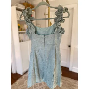 Selfie‎ Leslie Sage Green Mini Dress Embroidered Ruffle Quiet Luxury Romantic XS thumbnail 3