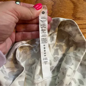 Lululemon Align High-Rise Crop 17" Cheetah Camo Antique White Multi size 2 thumbnail 5