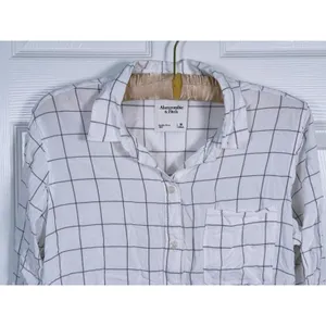 Abercrombie & Fitch Windowpane Button Up Shirt Size M White Black Coastal Preppy thumbnail 5
