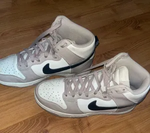 Nike high top dunks thumbnail 1